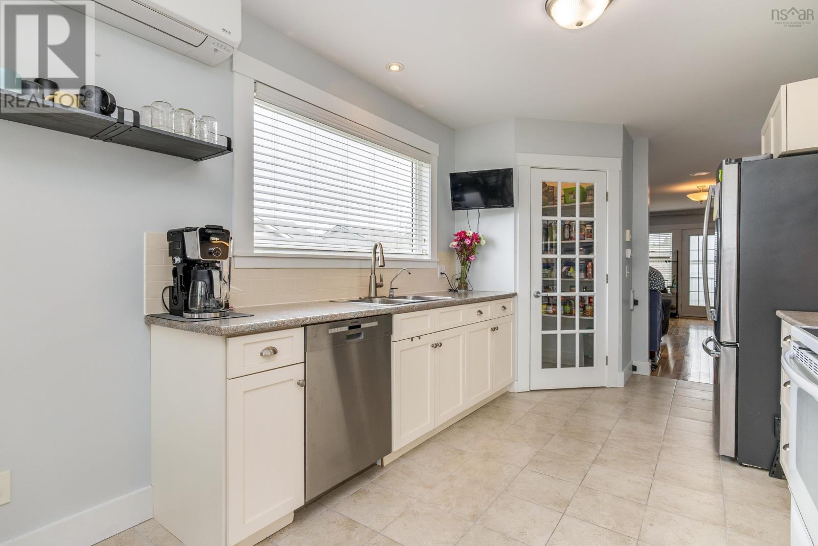 242 Sailors Trail, Eastern Passage, Nova Scotia  B3G 0A1 - Photo 8 - 202610420