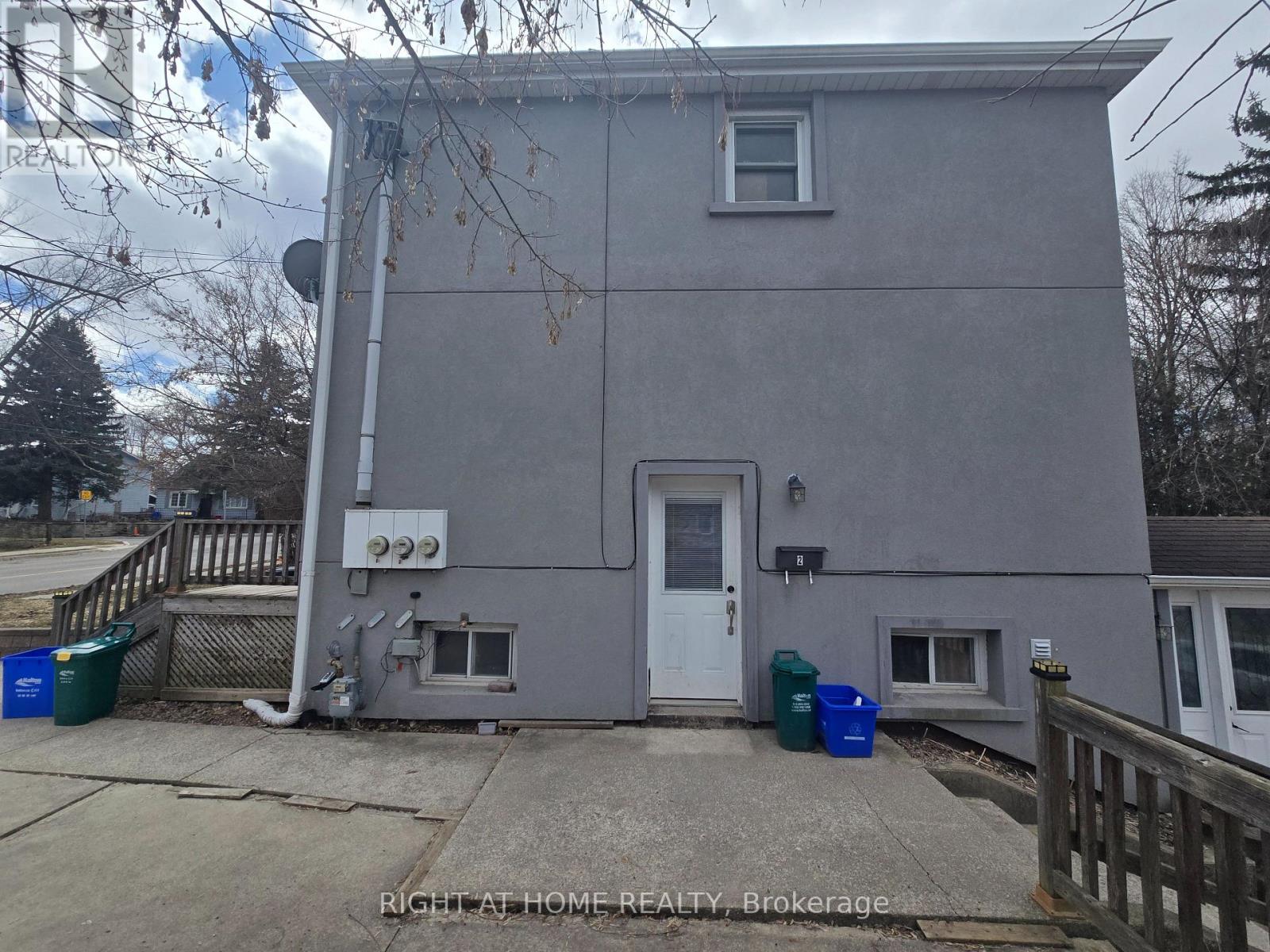 2 - 18 EWING STREET, Halton Hills, Ontario