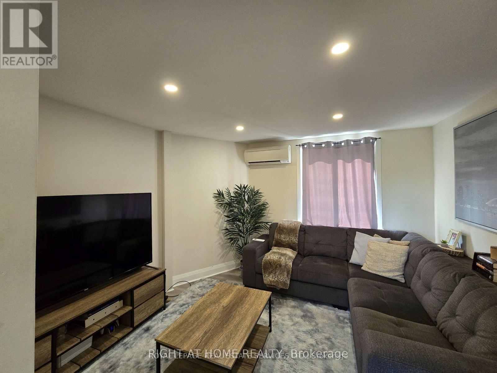 2 - 18 Ewing Street, Halton Hills (Georgetown), Ontario  L7G 2P7 - Photo 6 - W13139380