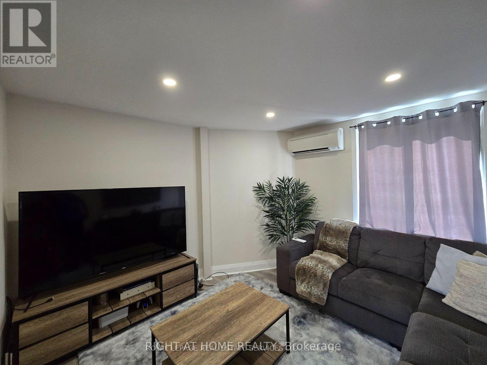 2 - 18 Ewing Street, Halton Hills (Georgetown), Ontario  L7G 2P7 - Photo 8 - W13139380