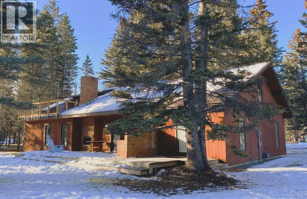 28 Wolf Drive, Rural Rocky View County, Alberta  T3Z 1A3 - Photo 1 - A2278748