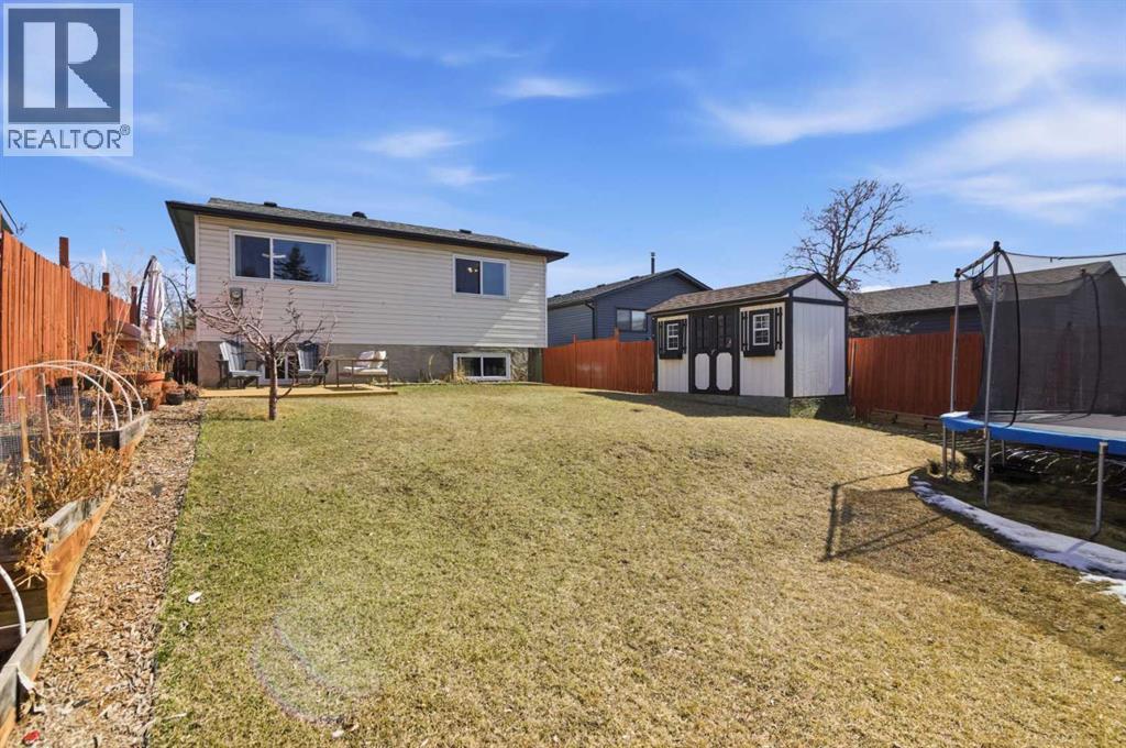 559 Deerpath Court SE, Calgary, Alberta  T2J 6C8 - Photo 38 - A2301646