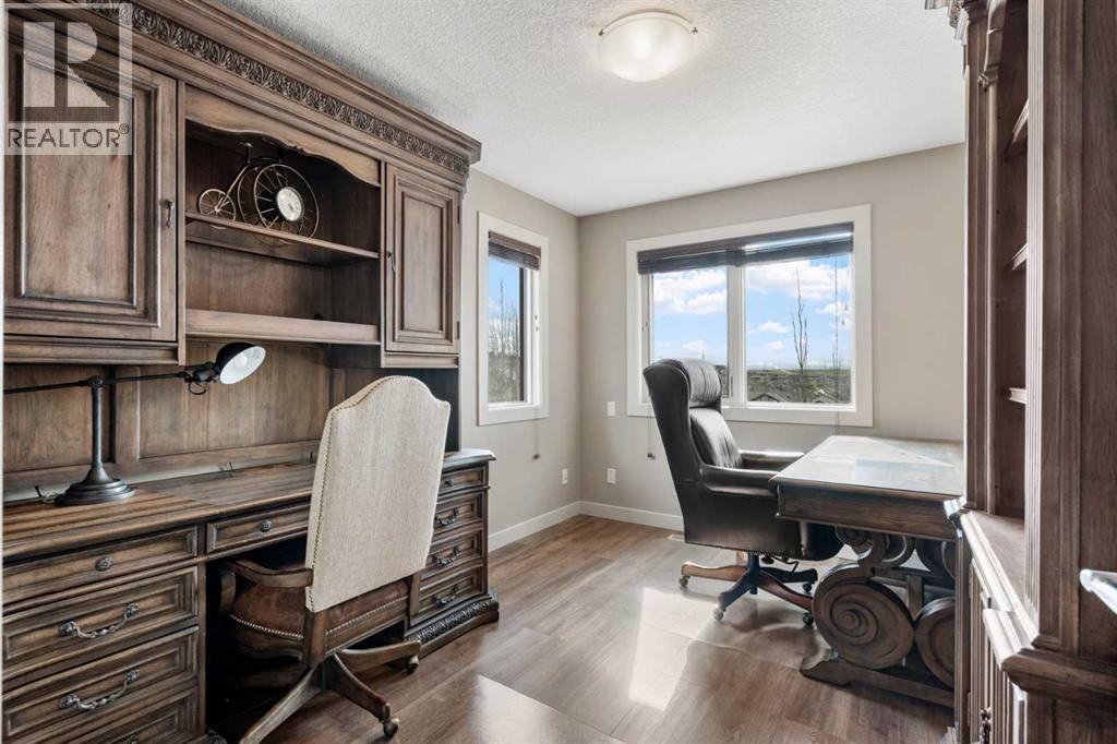 88 Crestridge Way SW, Calgary, Alberta  T3B 5Z2 - Photo 26 - A2308823