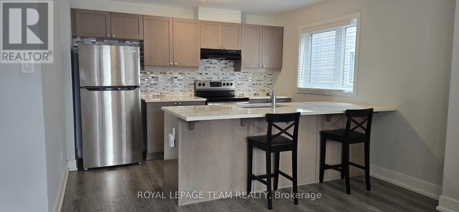 226 Anyolite Private, Ottawa, Ontario  K2J 7J3 - Photo 2 - X13139382