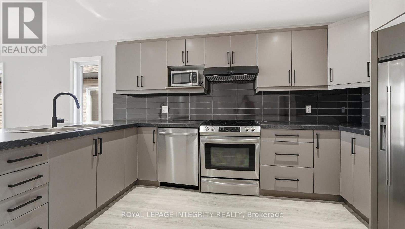 1233 Montblanc Crescent, Russell, Ontario  K0A 1W0 - Photo 6 - X13139384