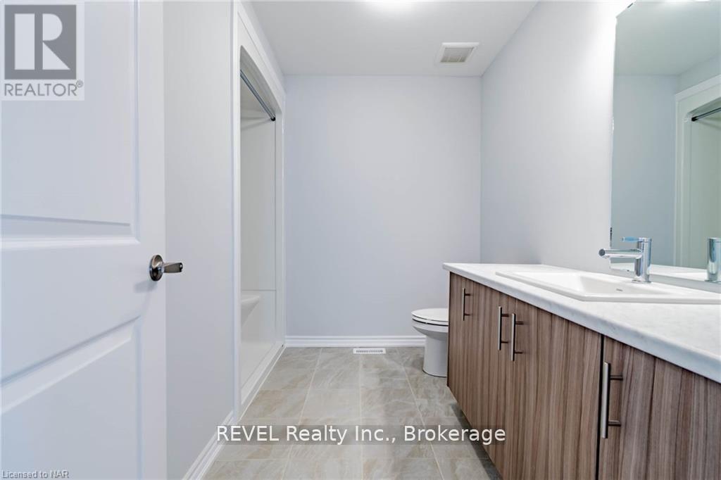 Upper - 77 Renfrew Trail, Welland, Ontario  L3C 0K2 - Photo 27 - X13139412