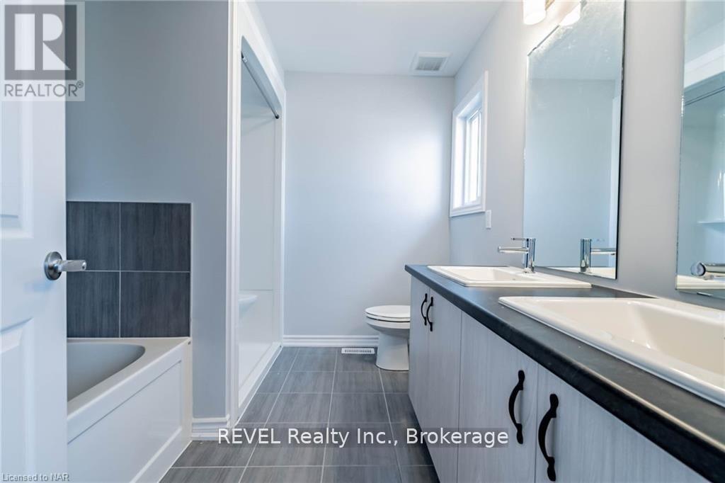 Upper - 77 Renfrew Trail, Welland, Ontario  L3C 0K2 - Photo 28 - X13139412