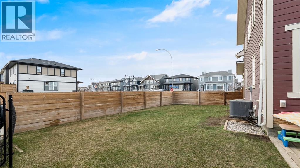 995 Mahogany Boulevard SE, Calgary, Alberta  T3M 2T4 - Photo 33 - A2306456