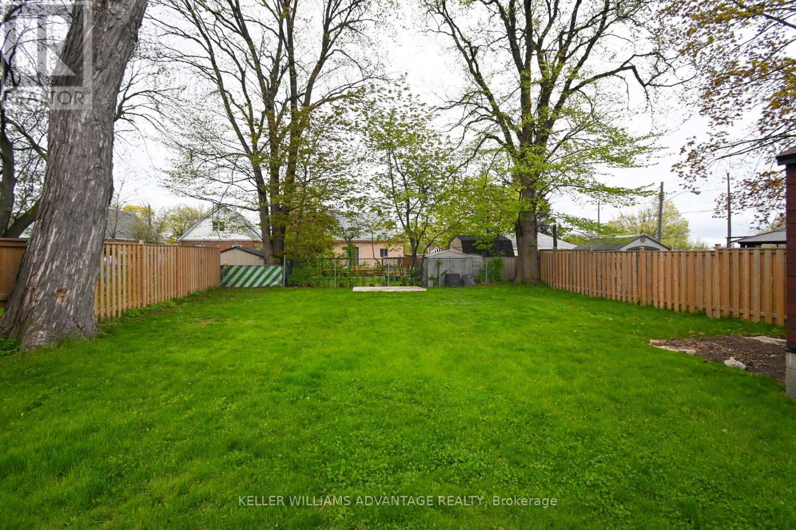 12 Coniston Road, Toronto, Ontario  M1L 2J7 - Photo 19 - E13139402
