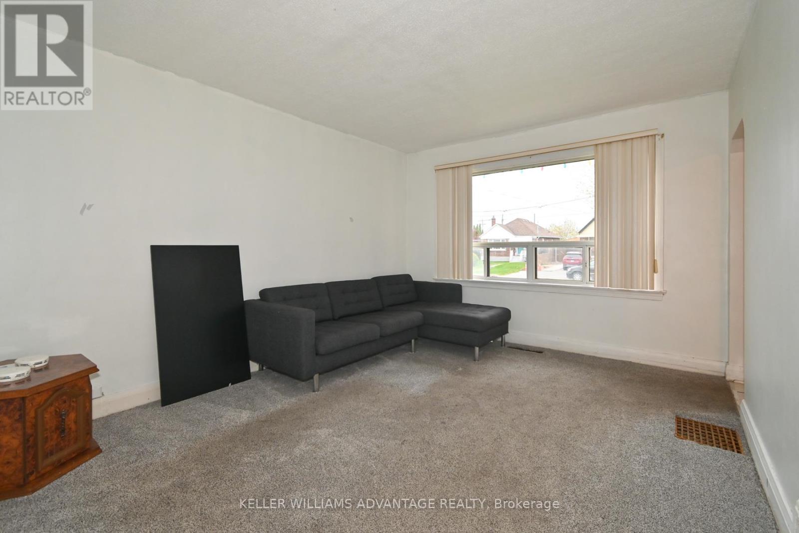 12 Coniston Road, Toronto, Ontario  M1L 2J7 - Photo 6 - E13139402