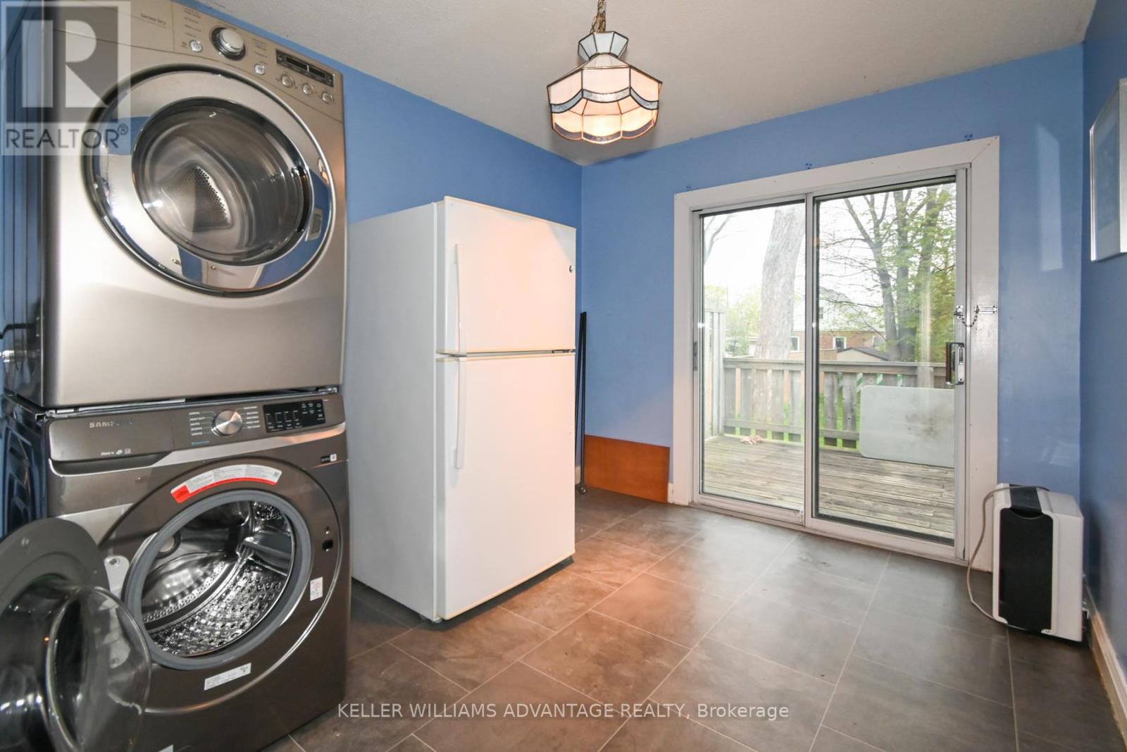 12 Coniston Road, Toronto, Ontario  M1L 2J7 - Photo 7 - E13139402