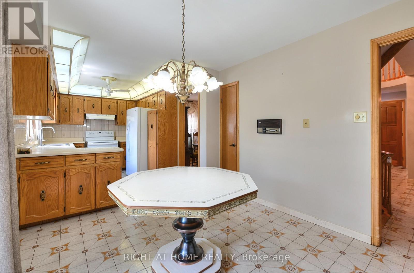 101 Raymerville Drive, Markham, Ontario  L3P 4K7 - Photo 10 - N13139414