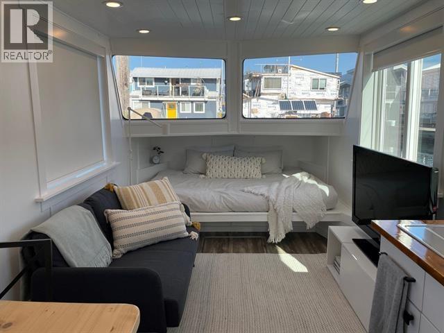 A07 415 W Esplanade, North Vancouver, British Columbia  V7L 0B5 - Photo 4 - R3124271
