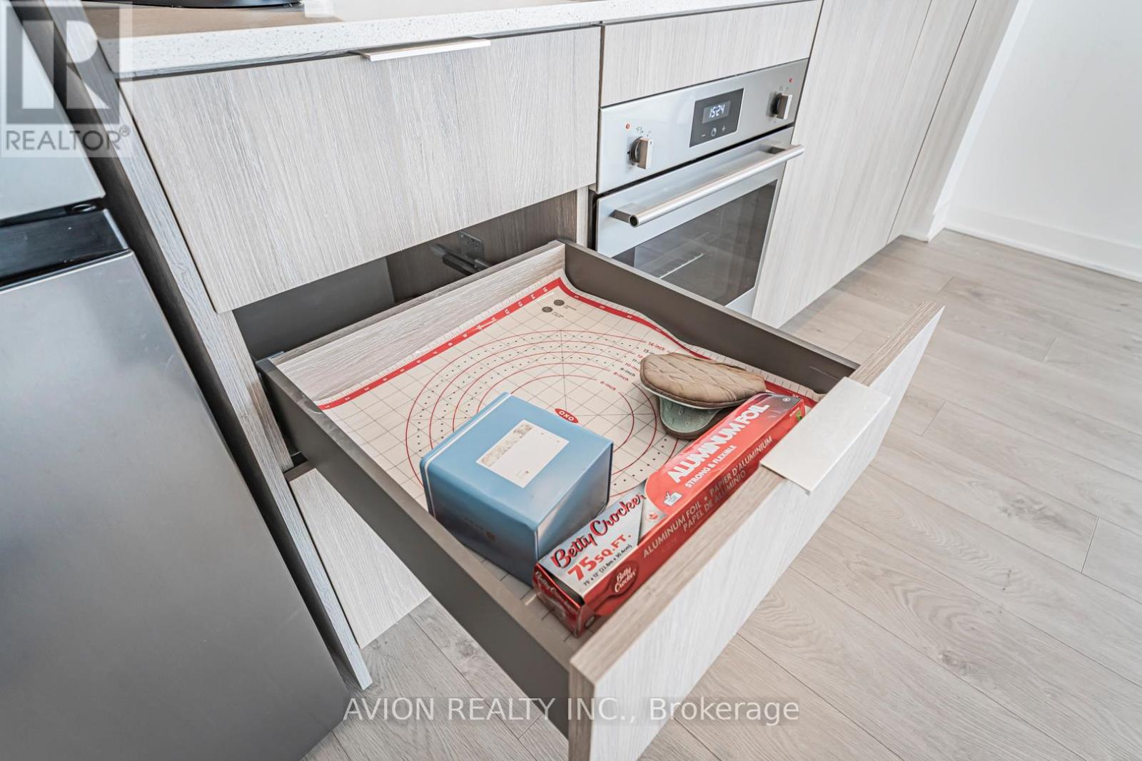 3008 - 36 Zorra Street, Toronto, Ontario  M8Z 0G5 - Photo 12 - W13139388