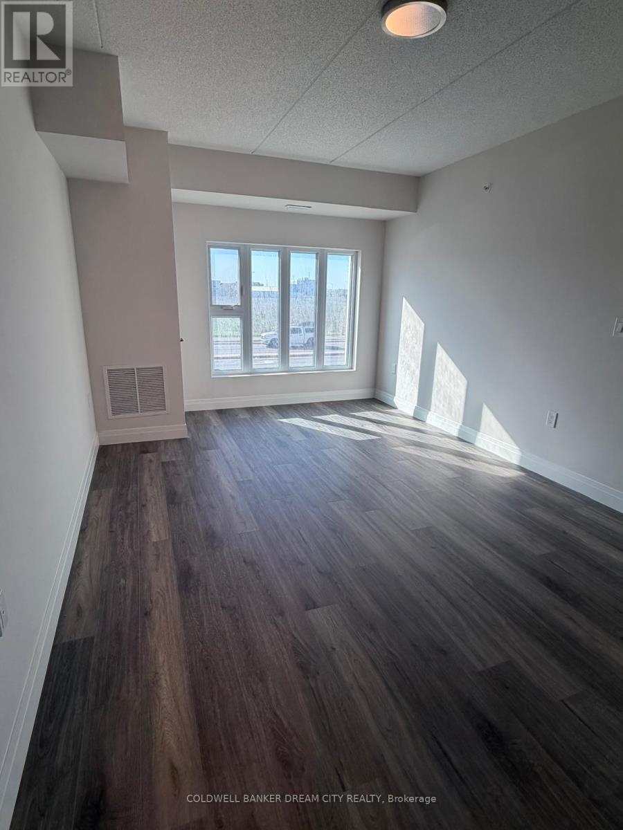 207 - 6415 Regional Road, Milton, Ontario  L9T 9M8 - Photo 3 - W13139400
