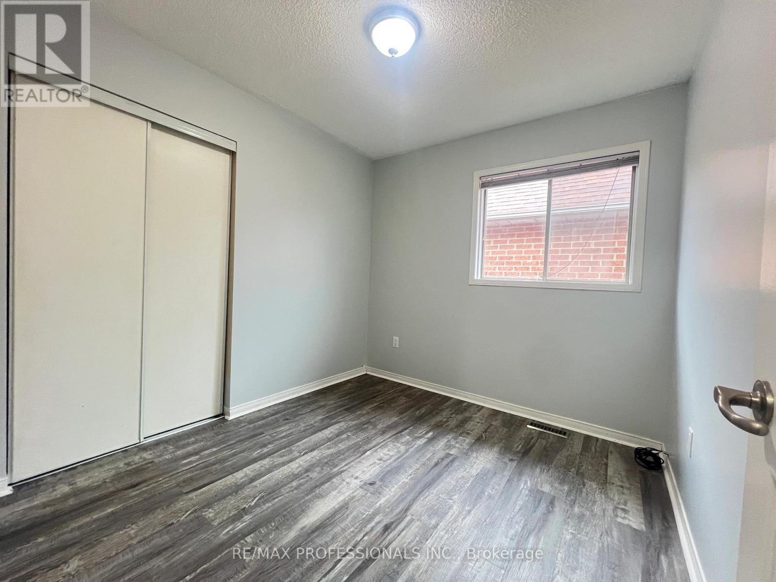 110 Springview Drive, Brampton, Ontario  L6X 4L1 - Photo 16 - W13139420