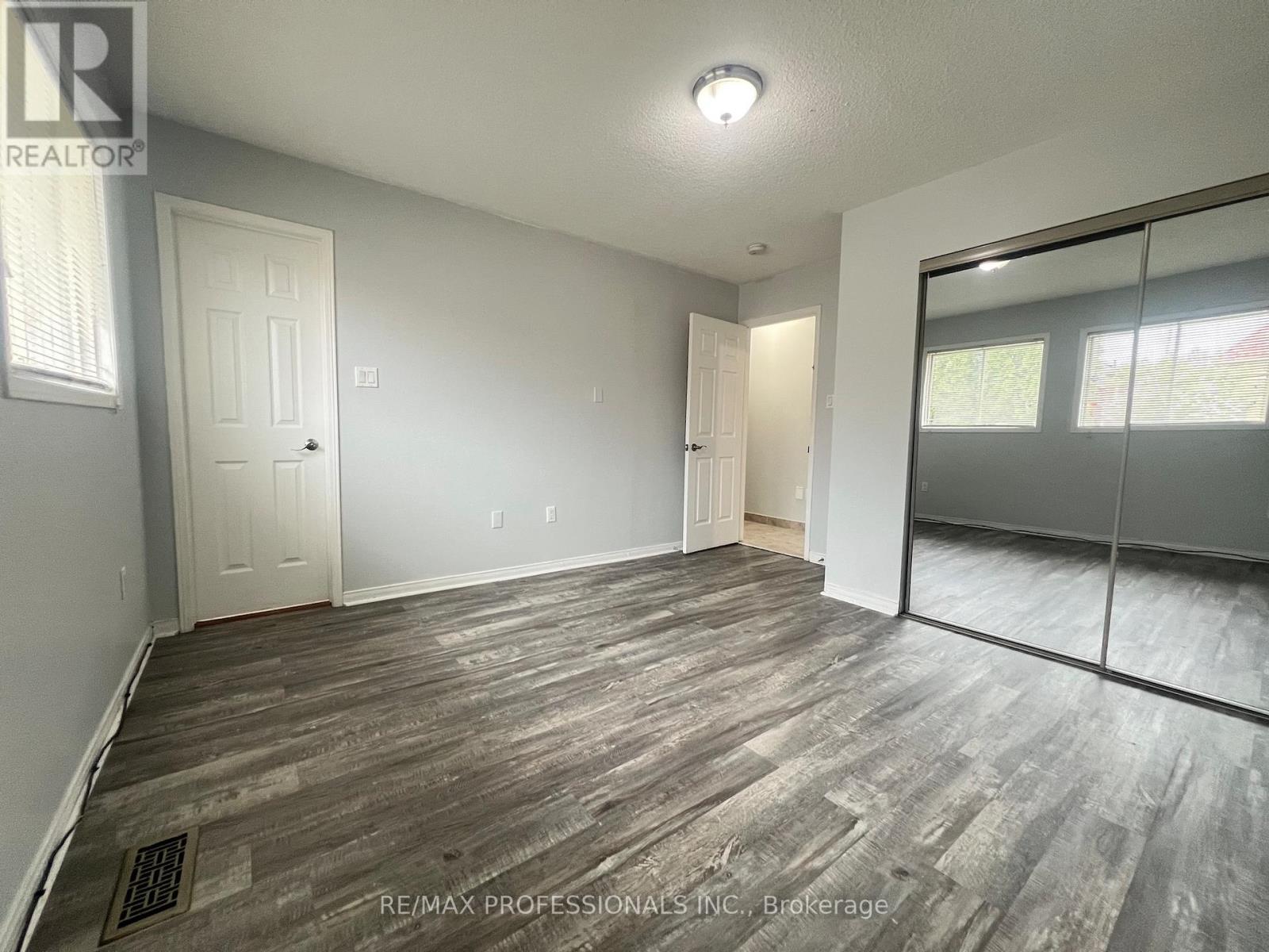 110 Springview Drive, Brampton, Ontario  L6X 4L1 - Photo 17 - W13139420