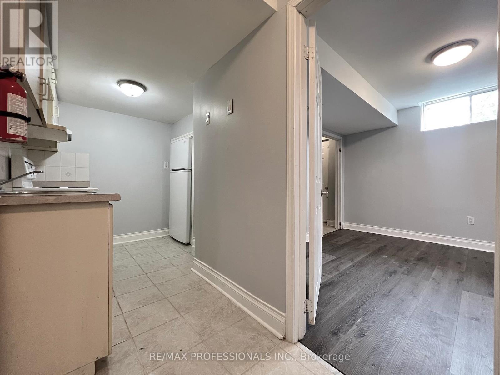 110 Springview Drive, Brampton, Ontario  L6X 4L1 - Photo 24 - W13139420