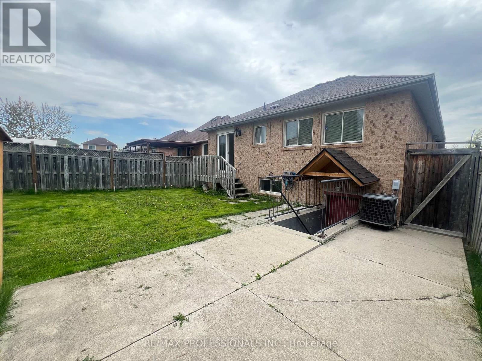 110 Springview Drive, Brampton, Ontario  L6X 4L1 - Photo 38 - W13139420
