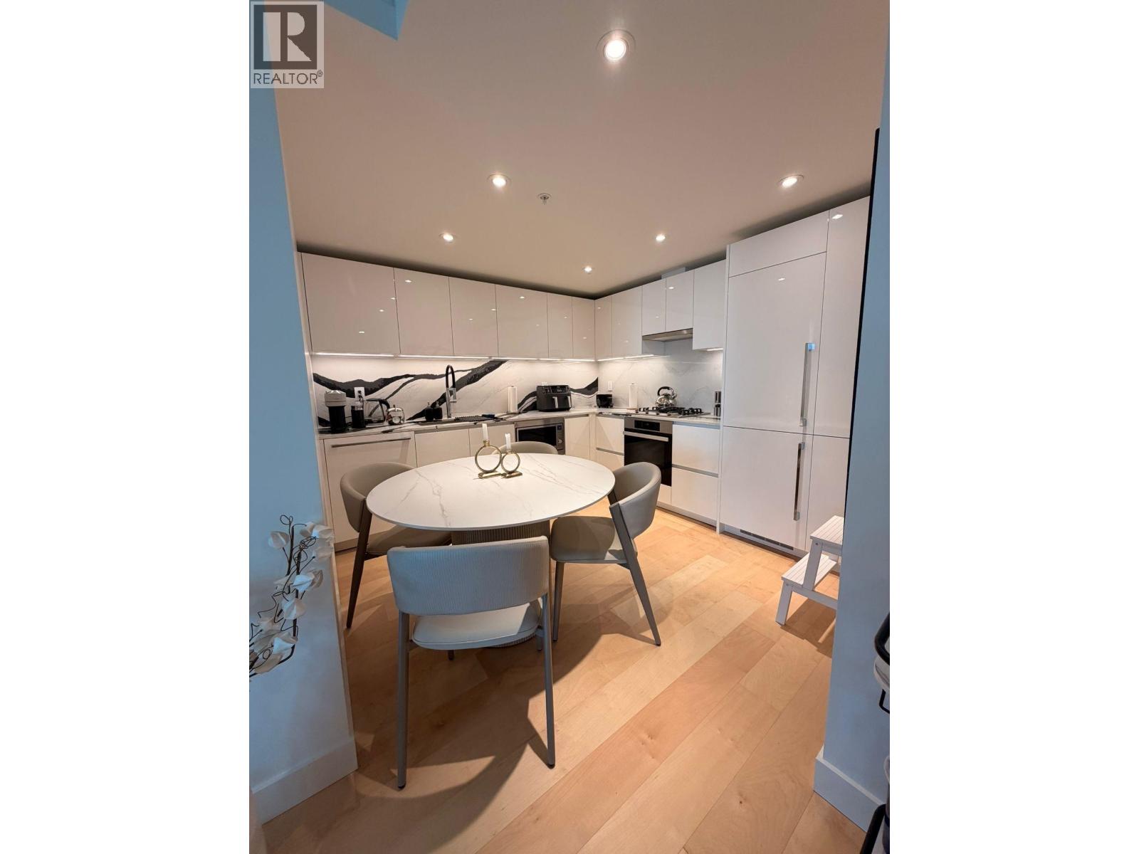 515 135 E 13th Street, North Vancouver, British Columbia  V7L 0J8 - Photo 4 - R3124515