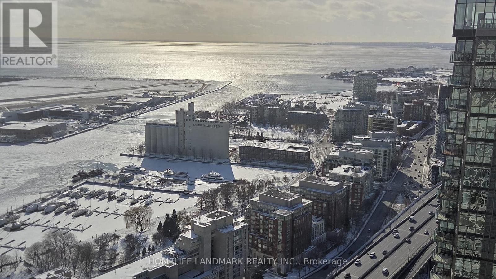 5212 - 35 Mariner Terrace, Toronto, Ontario  M5V 3V9 - Photo 11 - C13137724