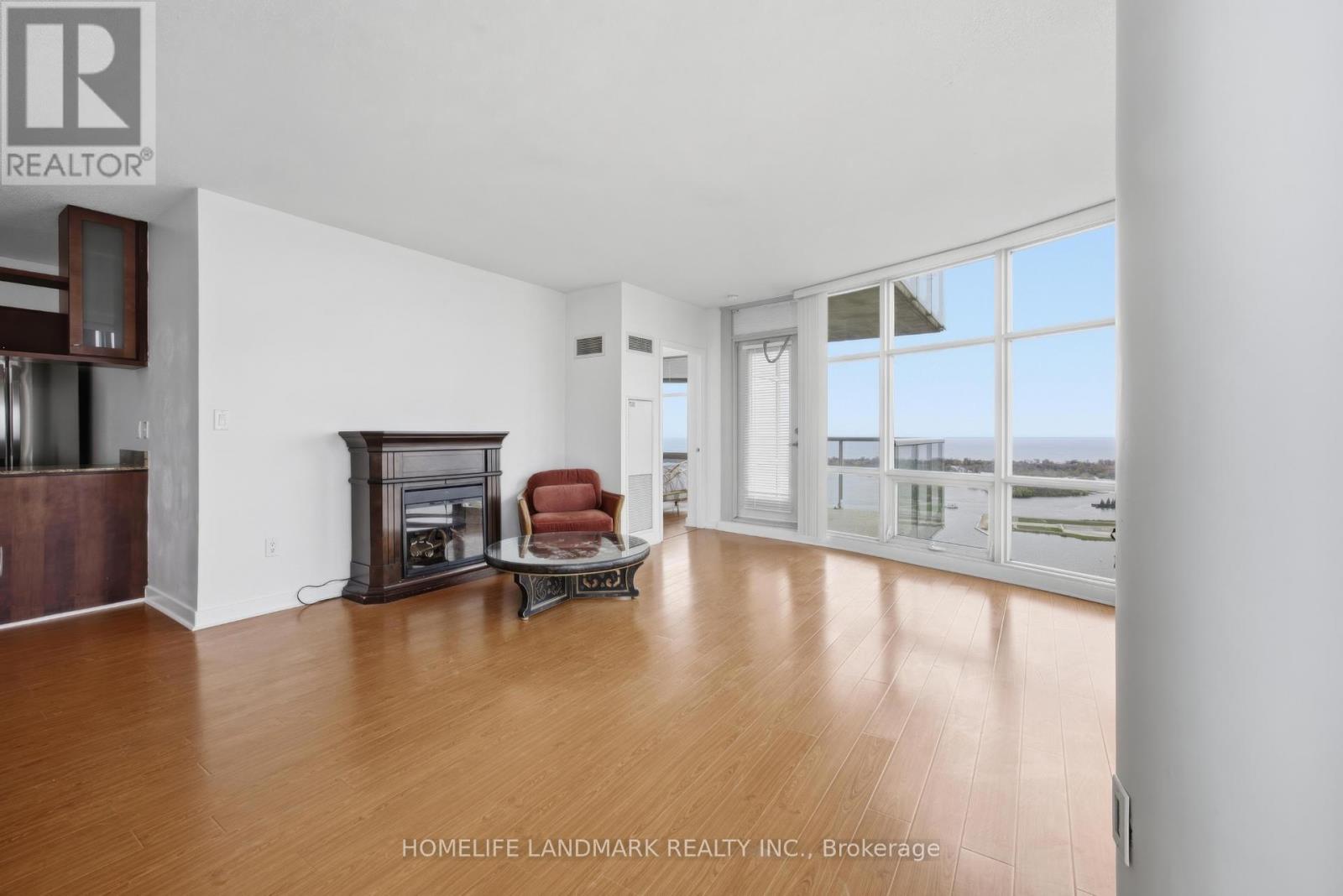 5212 - 35 Mariner Terrace, Toronto, Ontario  M5V 3V9 - Photo 17 - C13137724