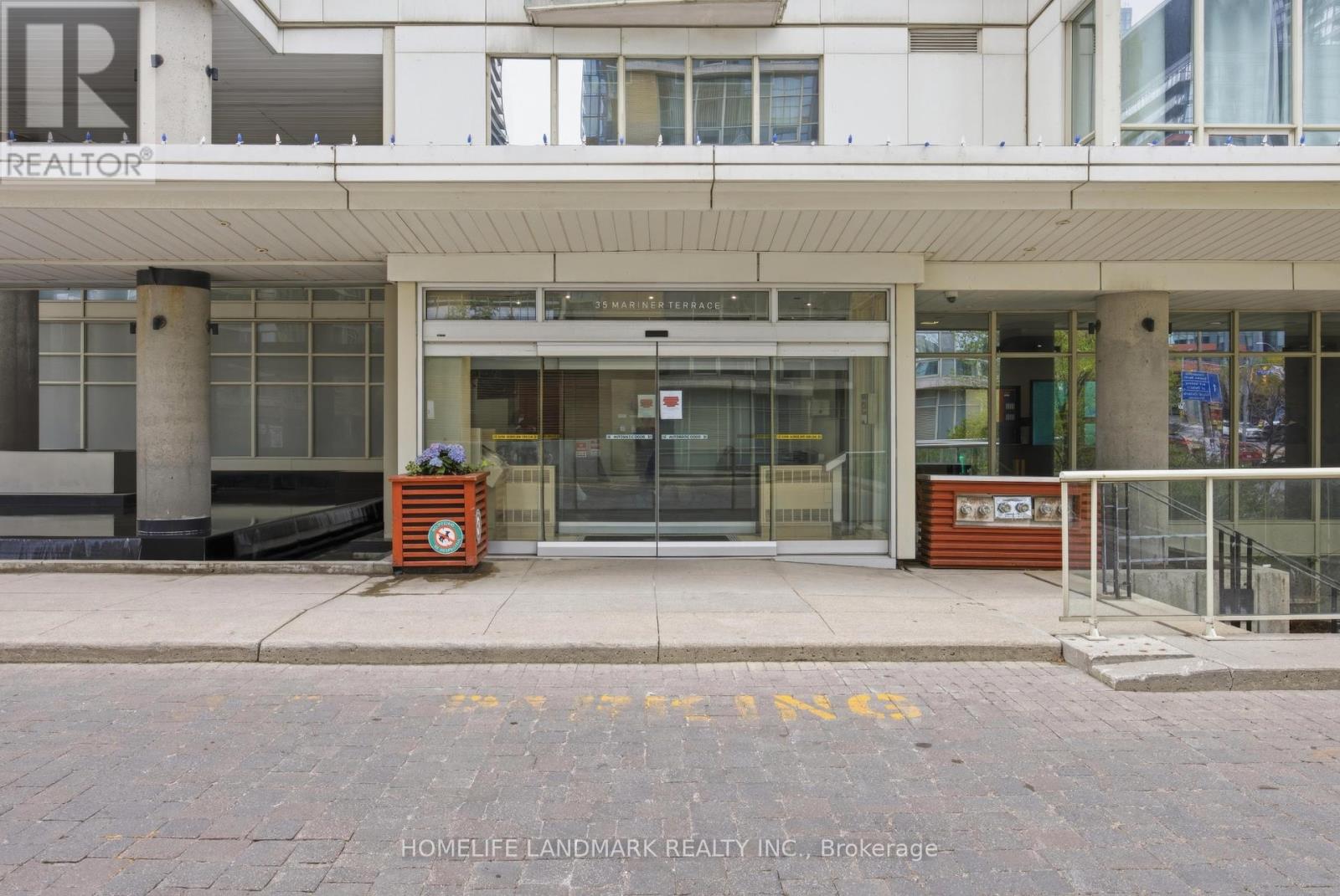 5212 - 35 Mariner Terrace, Toronto, Ontario  M5V 3V9 - Photo 22 - C13137724