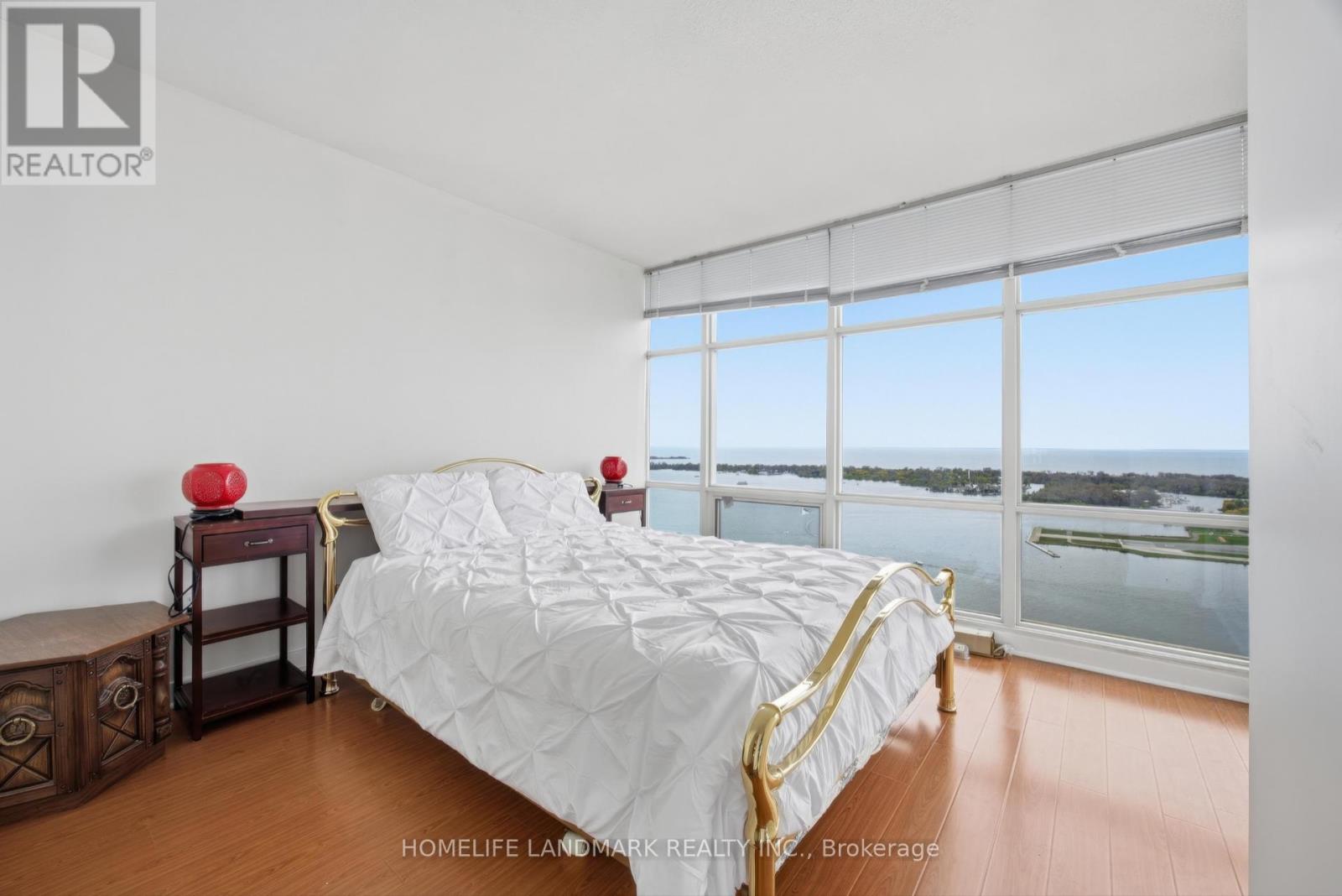 5212 - 35 Mariner Terrace, Toronto, Ontario  M5V 3V9 - Photo 26 - C13137724
