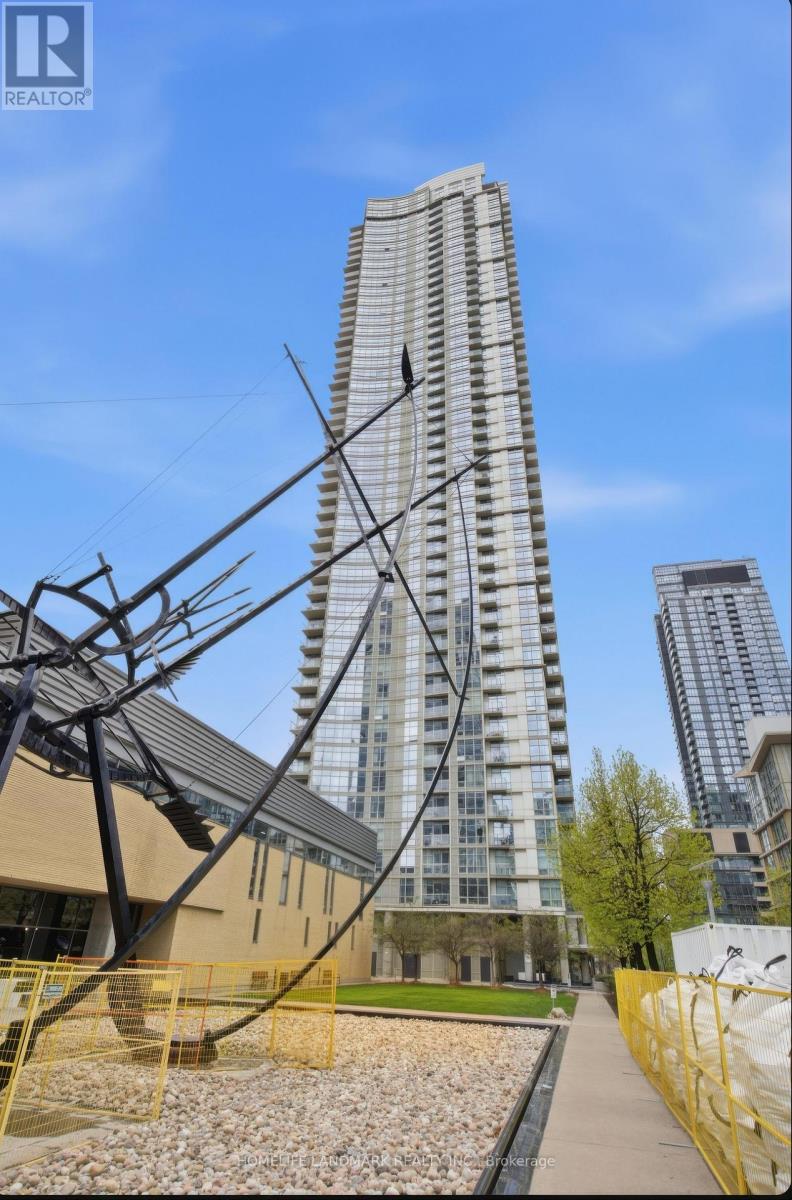 5212 - 35 Mariner Terrace, Toronto, Ontario  M5V 3V9 - Photo 3 - C13137724