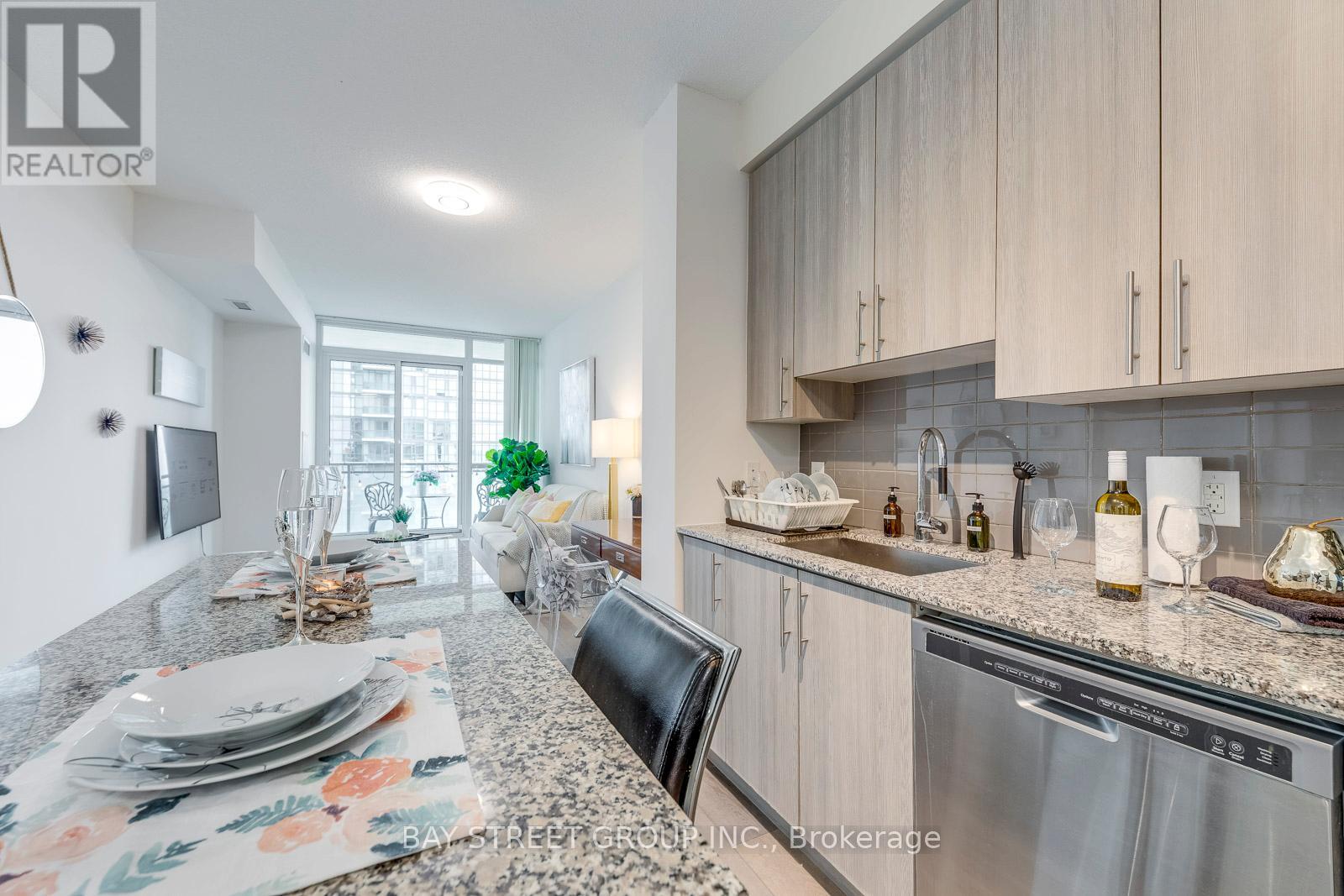 2302 - 4099 Brickstone Mews, Mississauga, Ontario L5B 0G2 - Photo 9 - W13139432