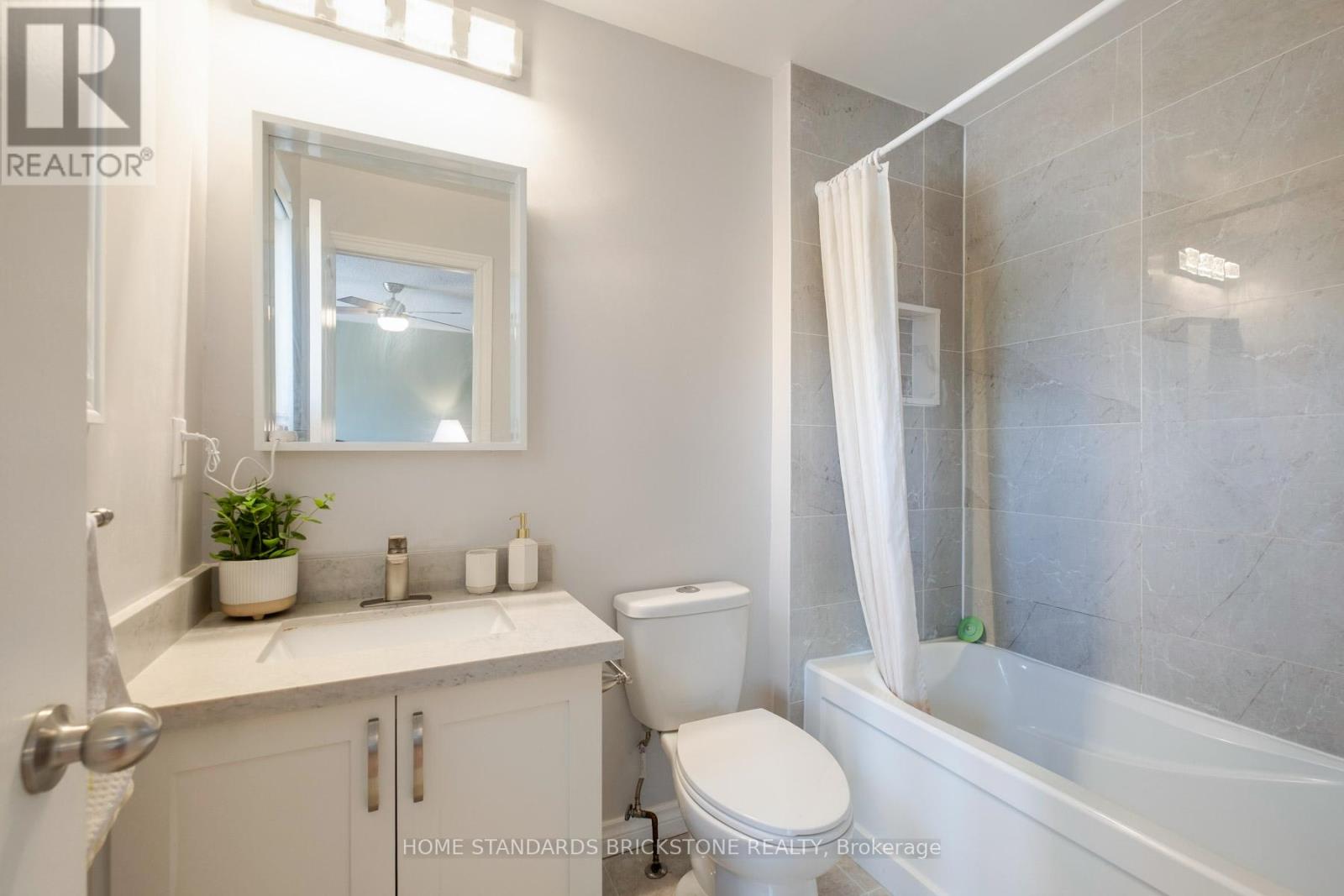 65 Springer Drive S, Richmond Hill, Ontario L4C 0G3 - Photo 27 - N13138082
