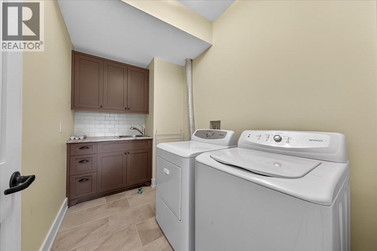 8442 Richardson Crescent, Canal Flats, British Columbia  V0B 1B0 - Photo 32 - 10386785