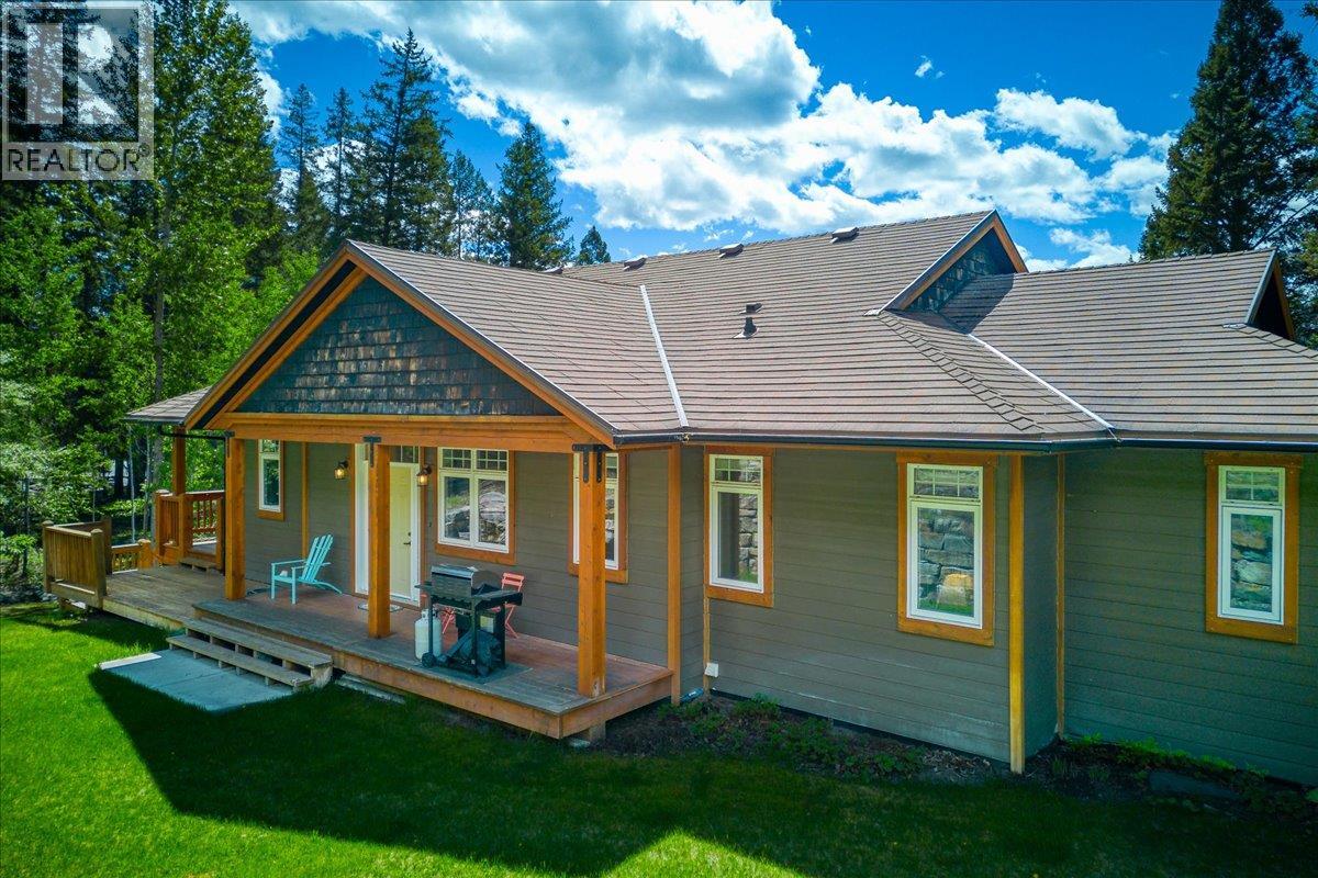 8442 Richardson Crescent, Canal Flats, British Columbia  V0B 1B0 - Photo 35 - 10386785