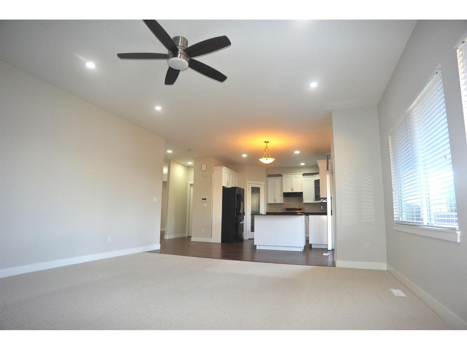 5949 E 165 Street, Surrey, British Columbia  V3S 4N9 - Photo 11 - R3124101