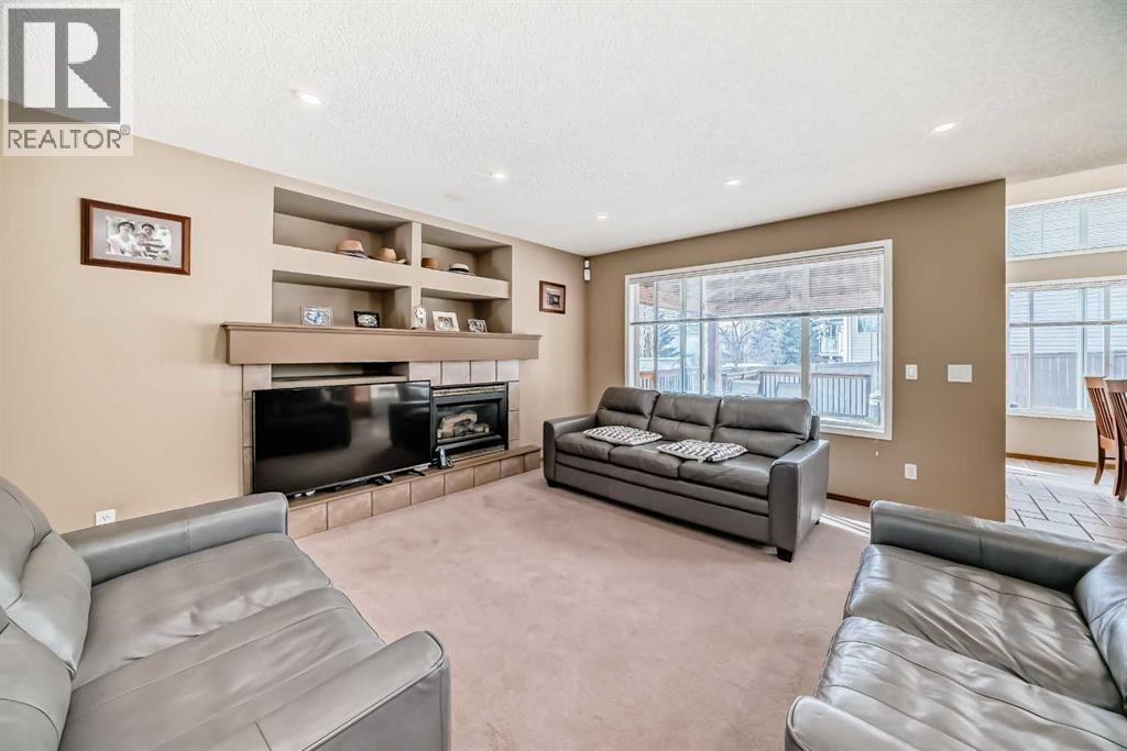 3767 Springbank Drive SW, Calgary, Alberta  T3H 4J5 - Photo 5 - A2291505