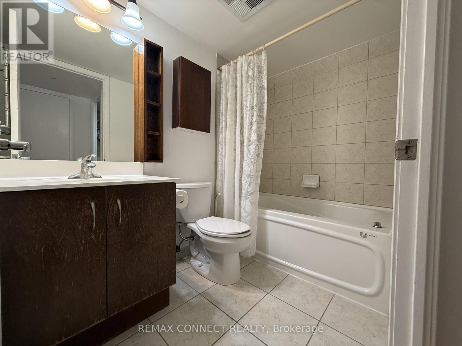 1408 - 200 Victoria Street, Toronto, Ontario  M5B 1V8 - Photo 9 - C13139456