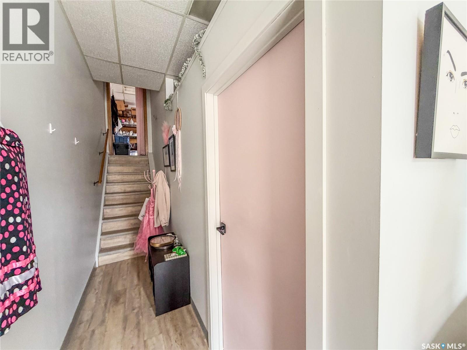 8 3rd Avenue N, Yorkton, Saskatchewan  S3N 1C1 - Photo 6 - SK036243