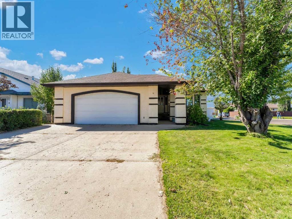 4 Turner Boulevard SE, Medicine Hat, Alberta  T1B 3W8 - Photo 2 - A2311521