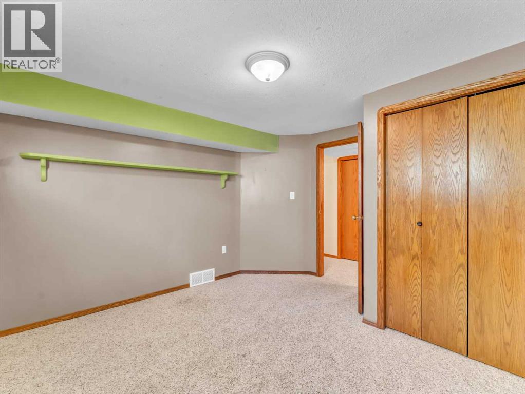 4 Turner Boulevard SE, Medicine Hat, Alberta  T1B 3W8 - Photo 26 - A2311521