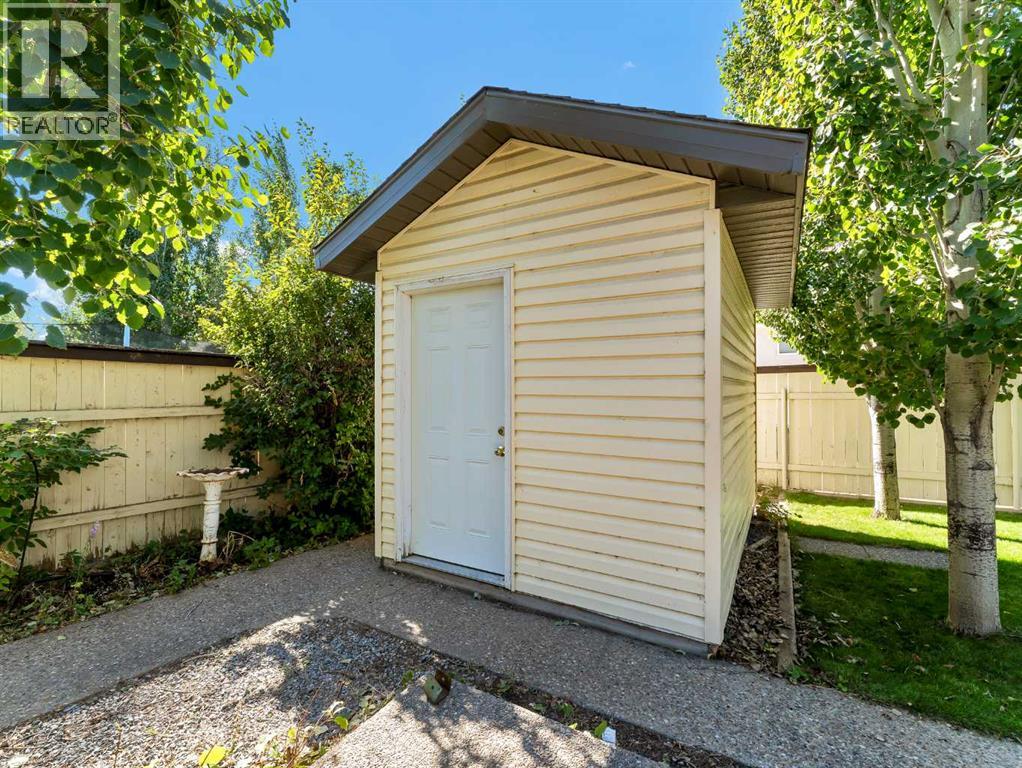 4 Turner Boulevard SE, Medicine Hat, Alberta  T1B 3W8 - Photo 41 - A2311521