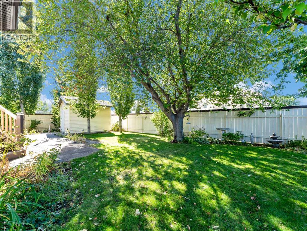 4 Turner Boulevard SE, Medicine Hat, Alberta  T1B 3W8 - Photo 36 - A2311521