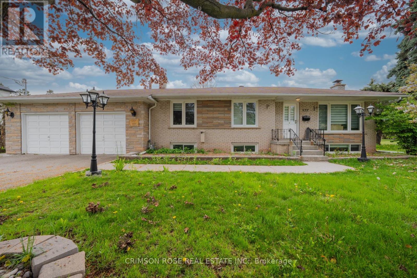 577 TRUDALE COURT, Oakville, Ontario