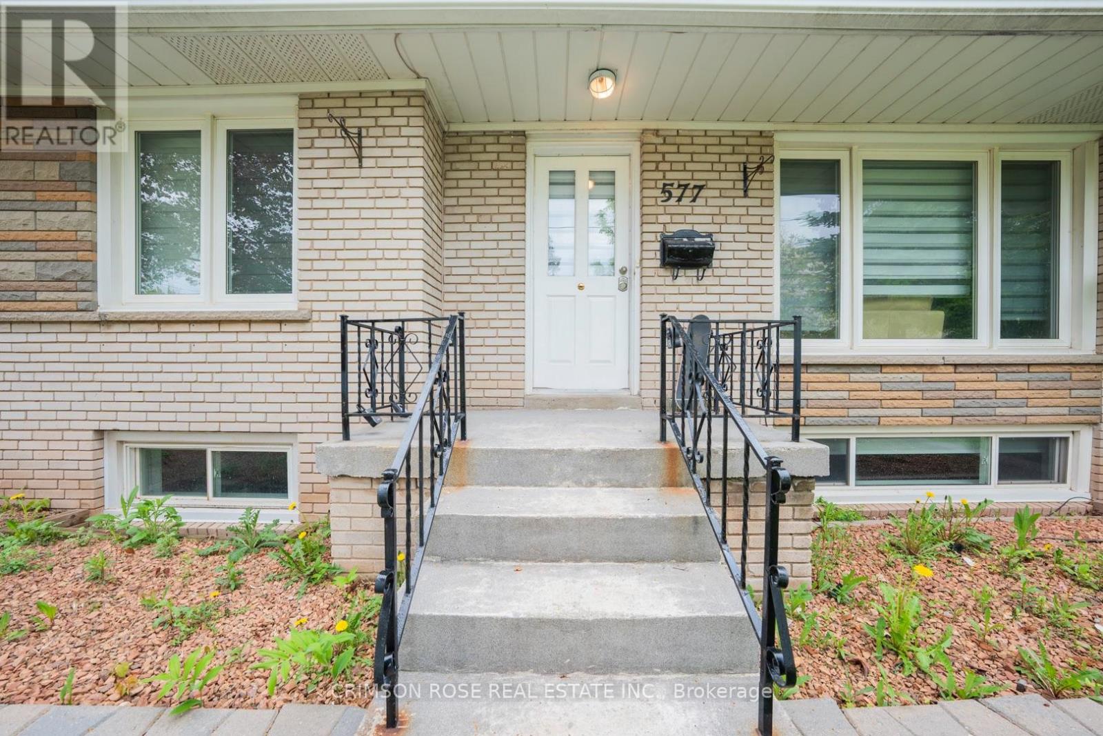 577 Trudale Court, Oakville, Ontario  L6L 4H2 - Photo 10 - W13139276