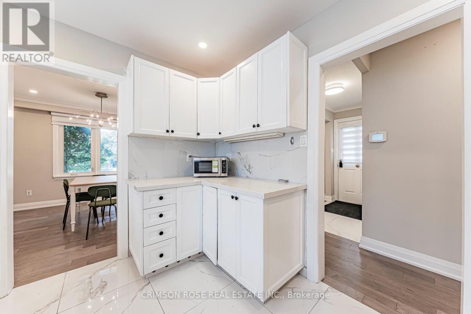 577 Trudale Court, Oakville, Ontario  L6L 4H2 - Photo 19 - W13139276