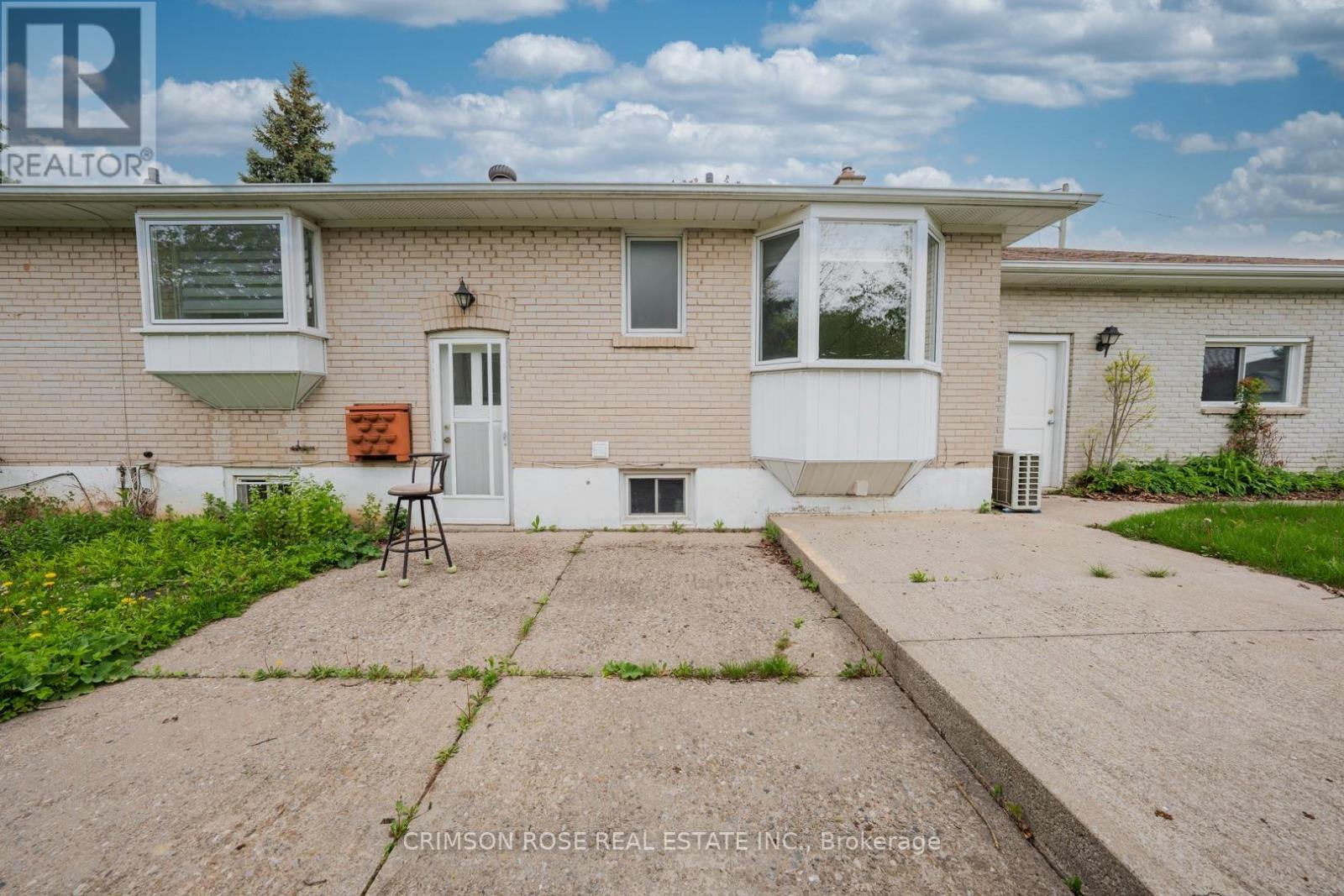 577 Trudale Court, Oakville, Ontario  L6L 4H2 - Photo 9 - W13139276