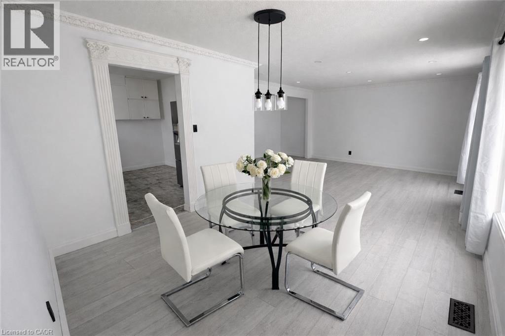 84 Elgar Avenue, Hamilton, Ontario  L9C 4E5 - Photo 4 - 40828799