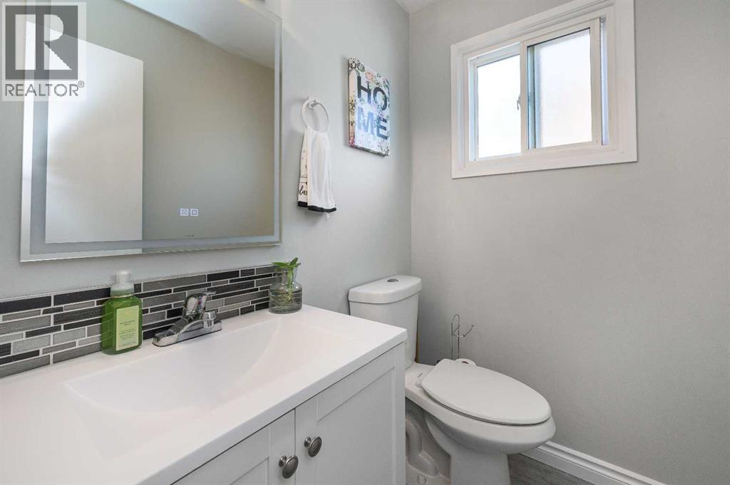 427 Rundlelawn Way NE, Calgary, Alberta  T1Y 3J4 - Photo 11 - A2294353