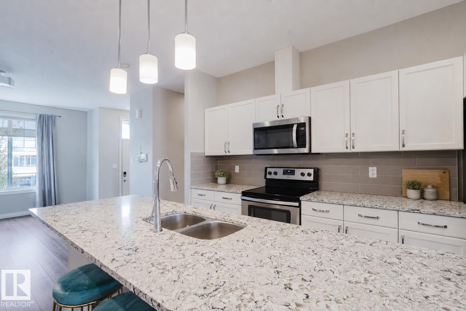 328 West Haven Dr, Leduc, Alberta  T9E 0J2 - Photo 4 - E4488370