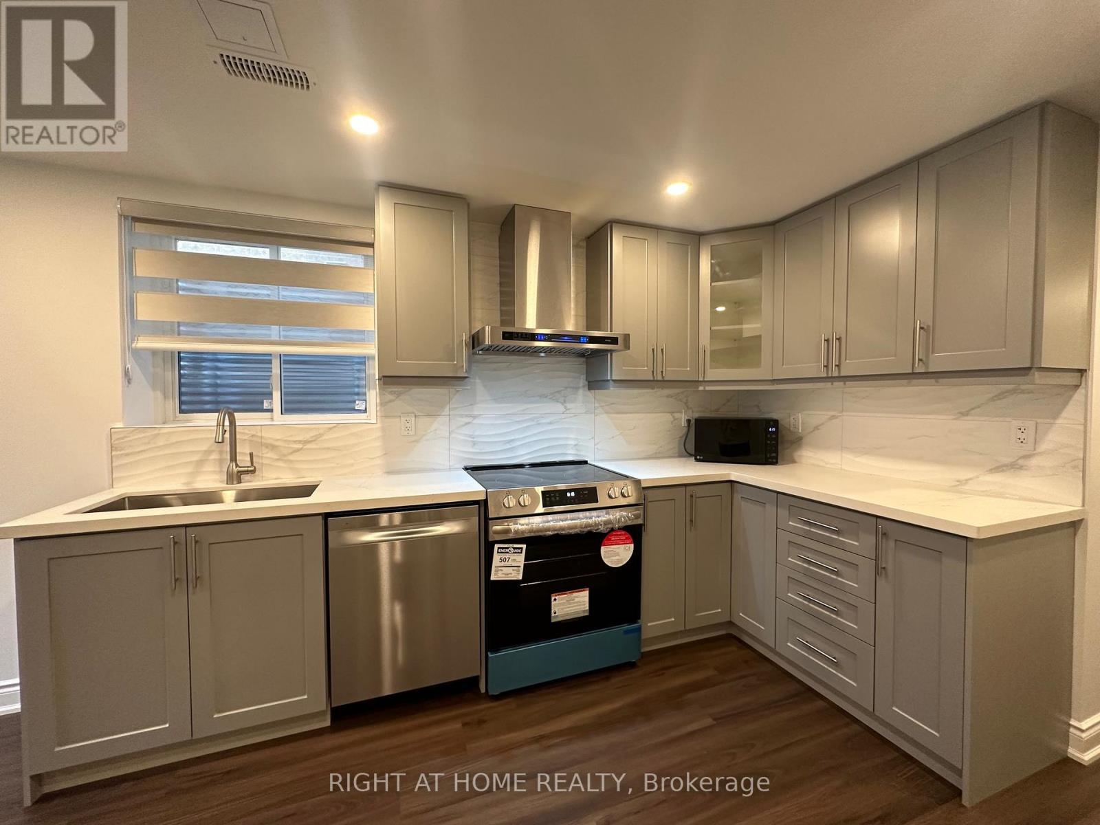 481 BERGAMOT AVENUE, Milton, Ontario