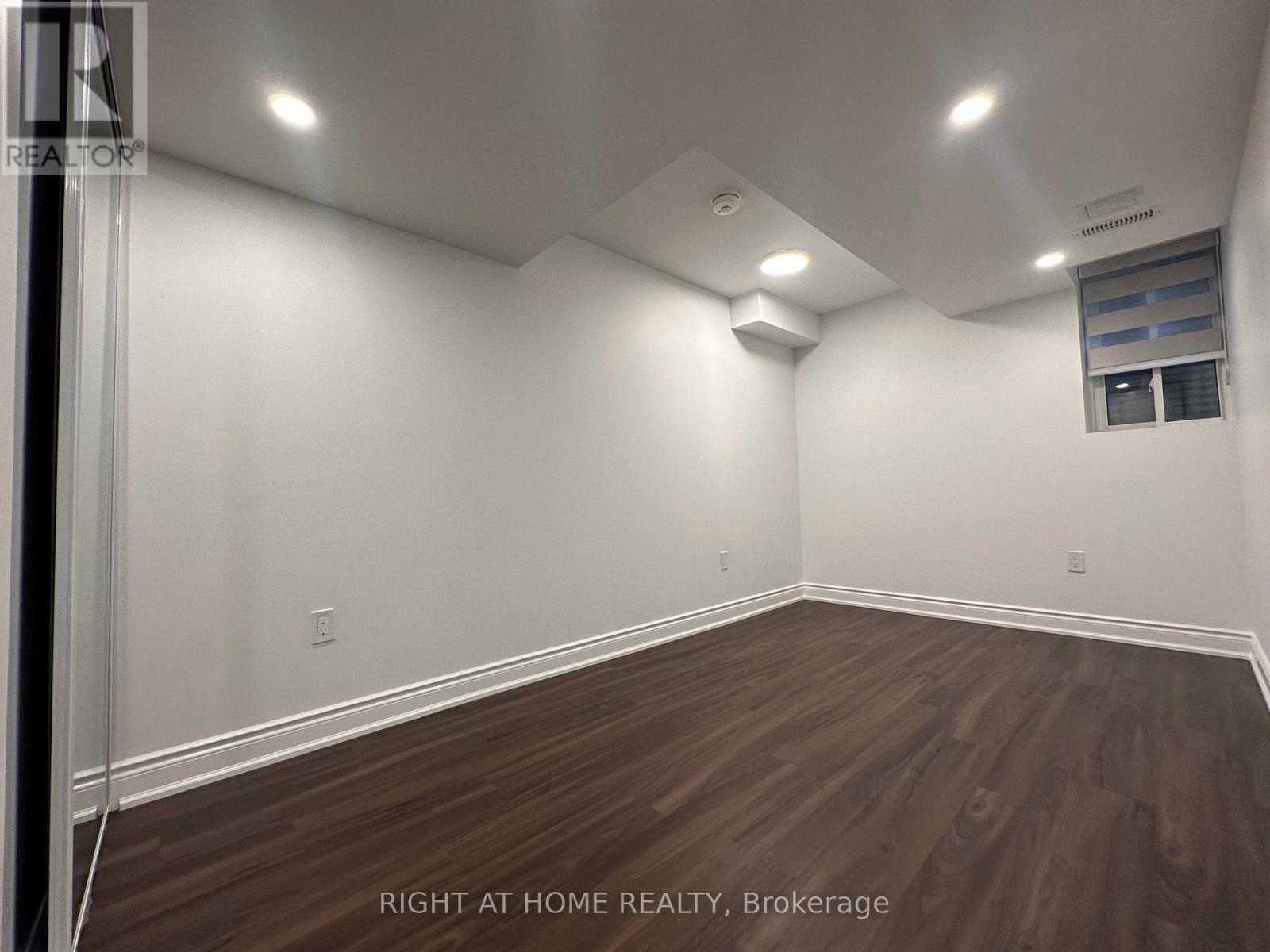 481 Bergamot Avenue, Milton, Ontario  L9E 1T9 - Photo 6 - W13139474